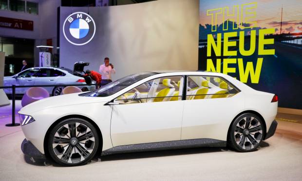 BMW Neue Klasse (2023) - LIVE