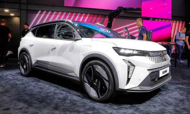 Renault Scenic E-Tech (2023) - LIVE