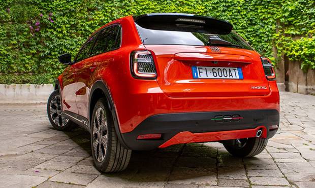 Fiat 600 Hybrid (2023)