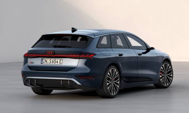 Audi S6 Avant e-tron (2024)