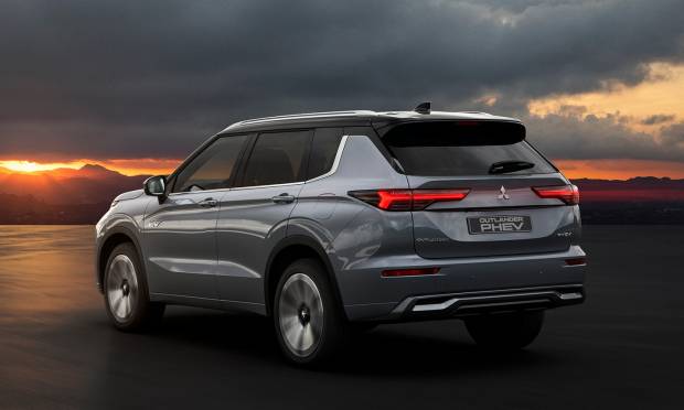Mitsubishi Outlander Phev (2024)