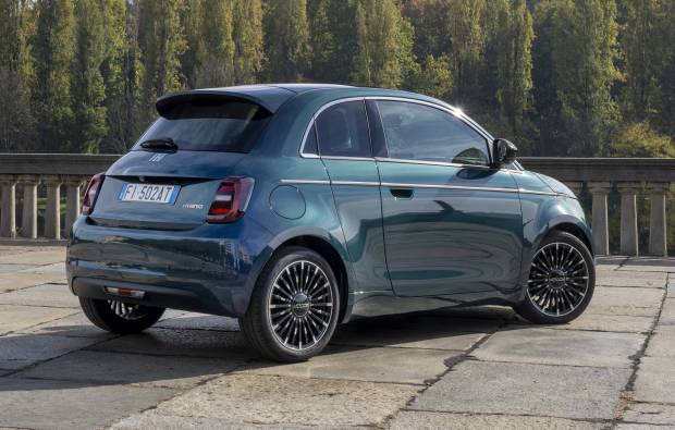 Fiat 500 Hybrid (2025)