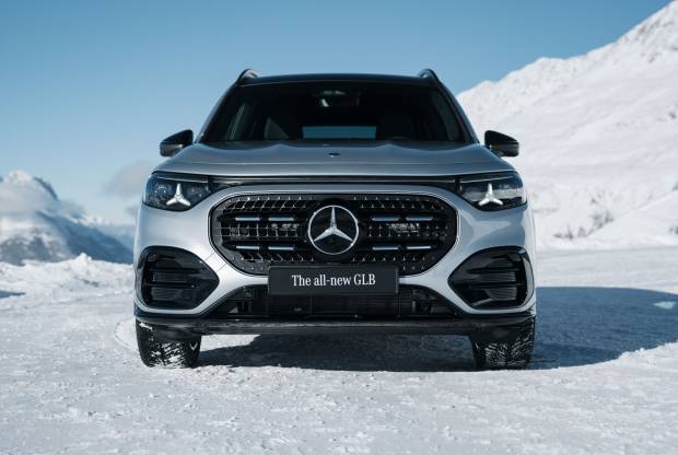 Mercedes-Benz GLB Hybrid (2025)