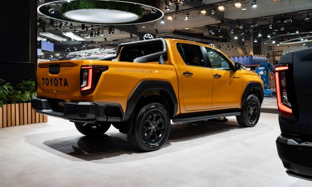 Toyota Hilux HEV (2026)