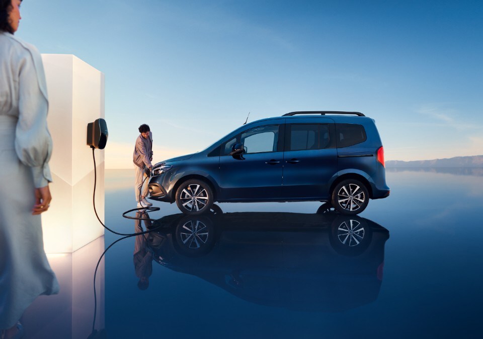 Nuova EQT 100% elettrica: stile e sostenibilità firmati Mercedes-Benz