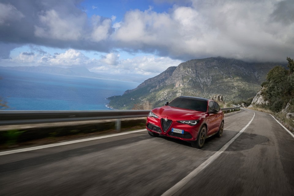 Gamma Intensa: l’anima più raffinata di Alfa Romeo si veste d’oro