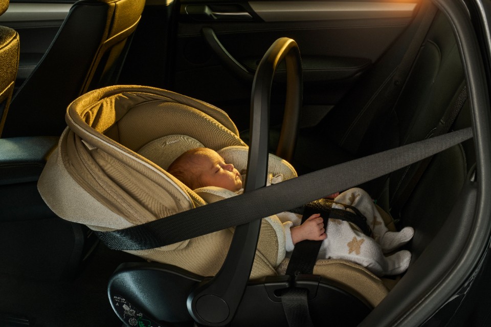 Bambini in auto: i consigli di Chicco per viaggiare sicuri