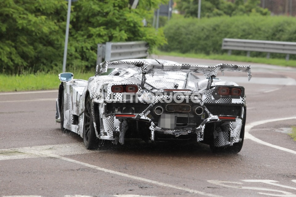 Echi "Le Mans" e niente V12 per la nuova hypercar