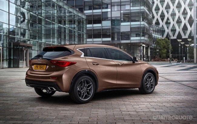2015-Infiniti-Q30 2015-Infiniti-Q30