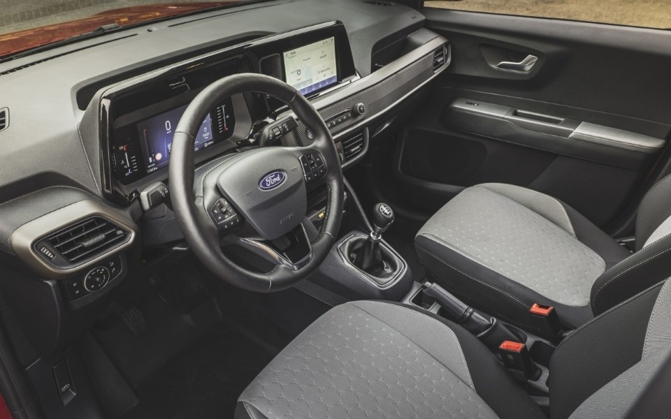 Ford Tourneo e Transit Courier, primo test