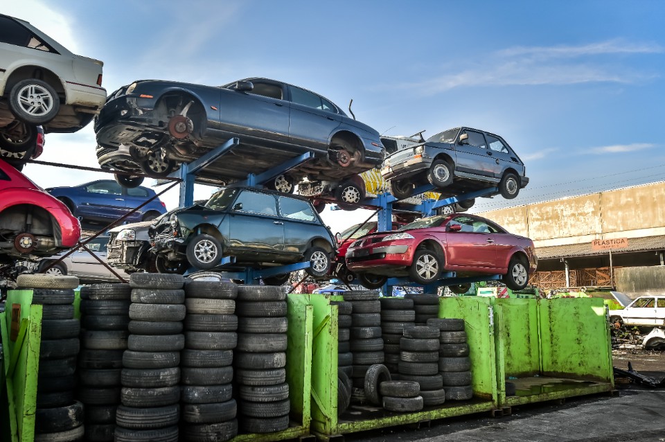 Come disfarsi della vecchia auto