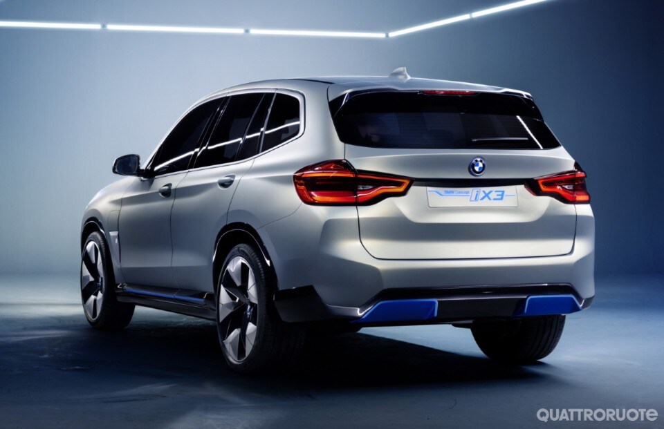 La Suv diventa elettrica