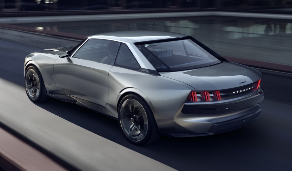 Elettrica e autonoma con linee rétro