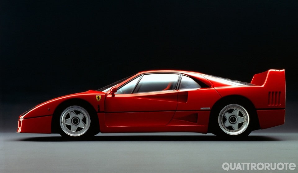 2022-Ferrari-F4015 2022-Ferrari-F4015