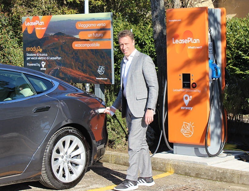 2021-ricarica-veicoli-elettrici-07 2021-ricarica-veicoli-elettrici-07