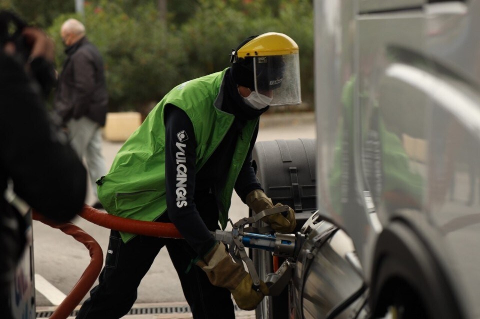 Truck-gas Truck-gas