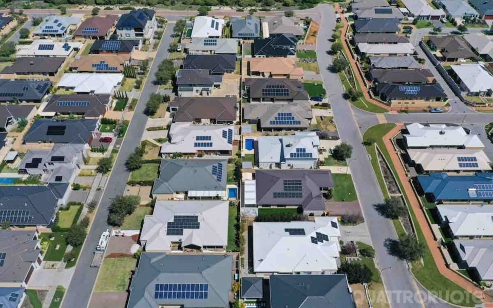 Perché i pannelli fotovoltaici privati vengono distaccati dalla rete elettrica?