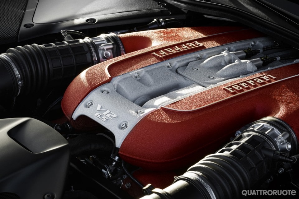 Il V8 biturbo Ferrari vince ancora
