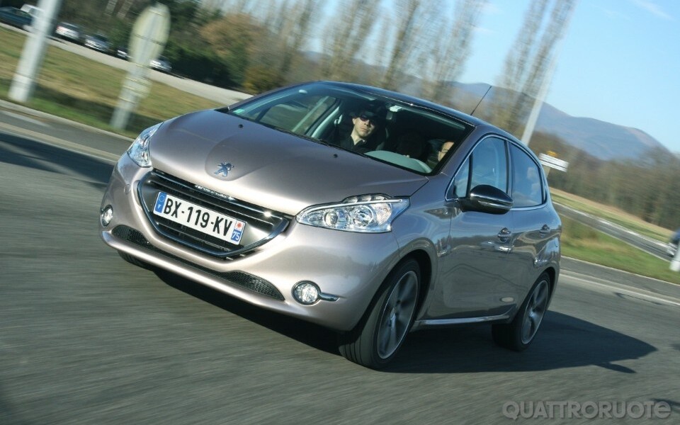Diteci la vostra sulla Peugeot 208