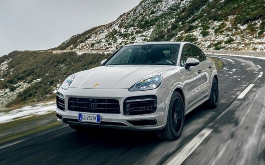 2020-Porsche-Cayenne-GTS 2020-Porsche-Cayenne-GTS