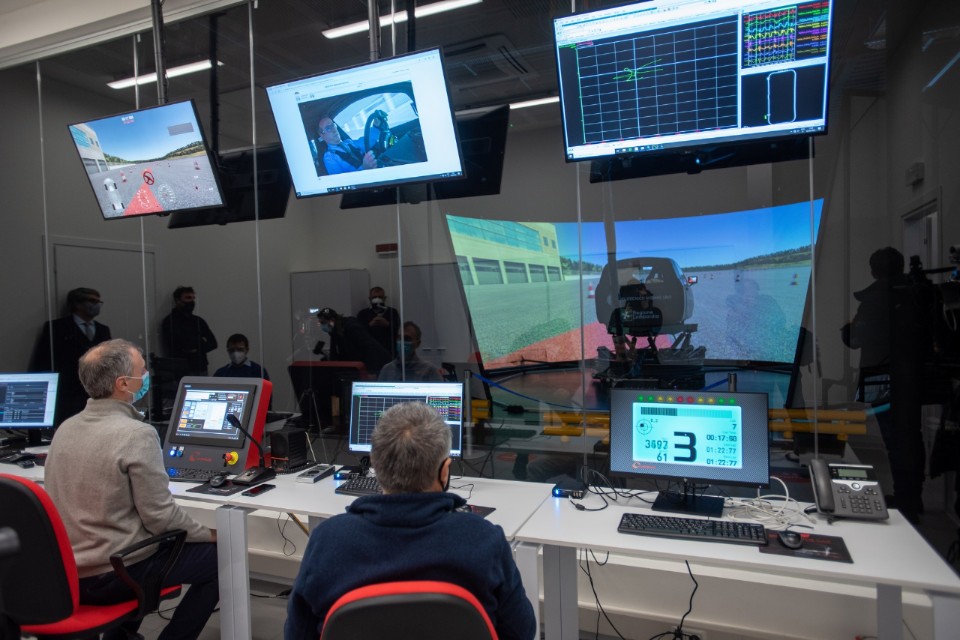 Inaugurato il simulatore di guida DriSMi - VIDEO