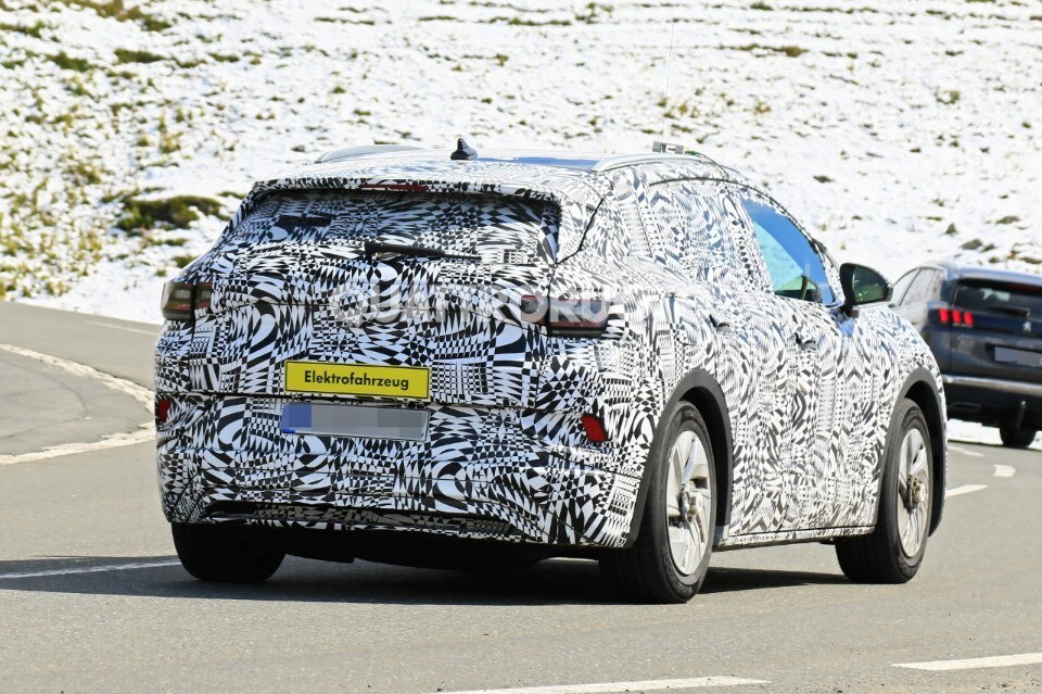 2019-Volkswagen-ID4-09 2019-Volkswagen-ID4-09