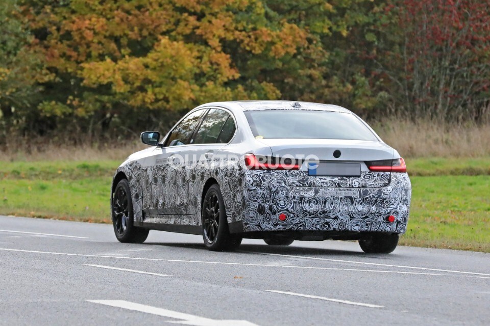 Avvistata la variante elettrica della berlina