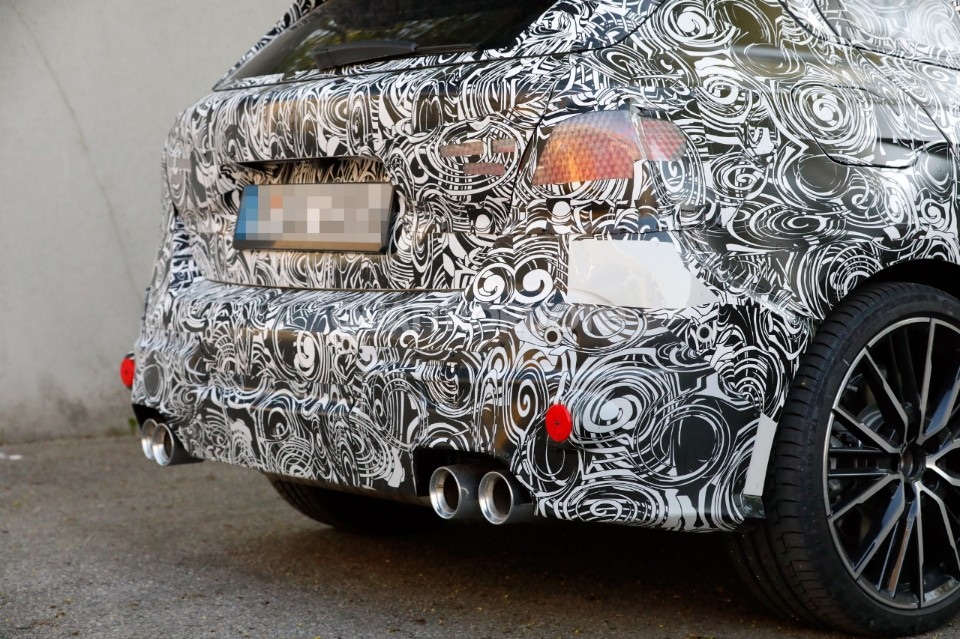 2022-bmw-serie-1-facelift-spy-12 2022-bmw-serie-1-facelift-spy-12