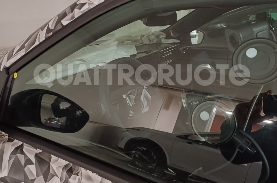 Fiat Fastback, nuove foto da Torino: la Suv‑coupé mostra dettagli inediti