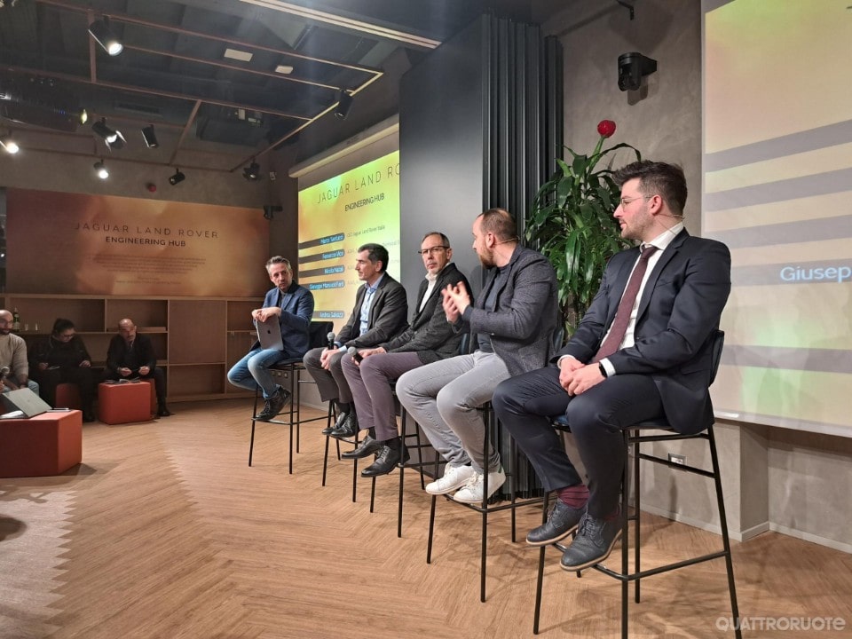 Un Engineering hub in Italia