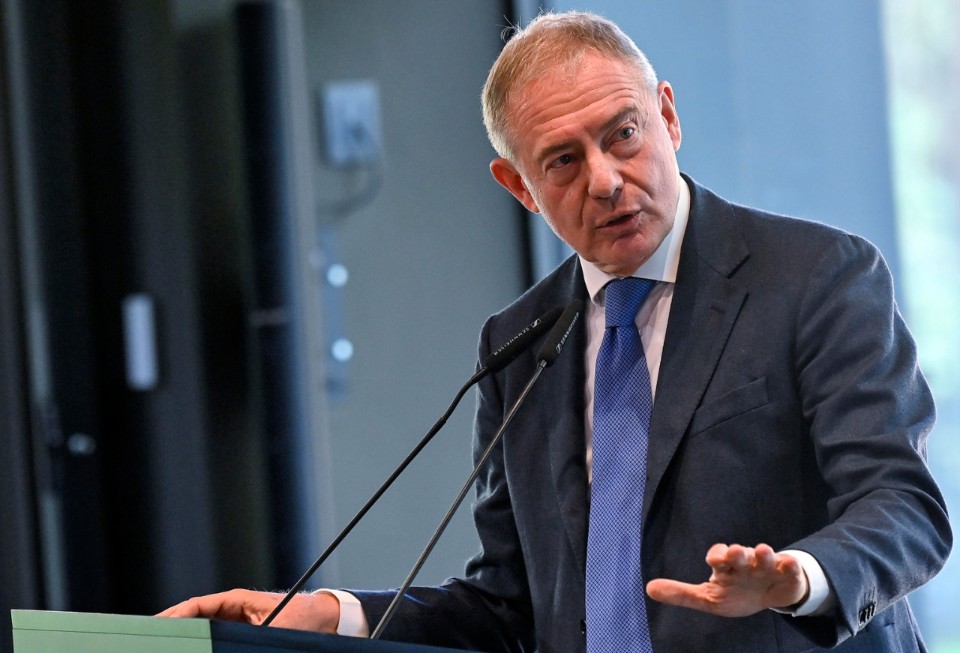 La piattaforma "Modena" fa infuriare sindaco e governo