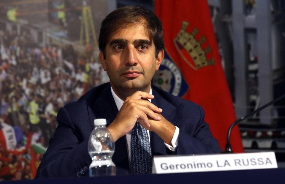 Via Sticchi Damiani, arriva un commissario
