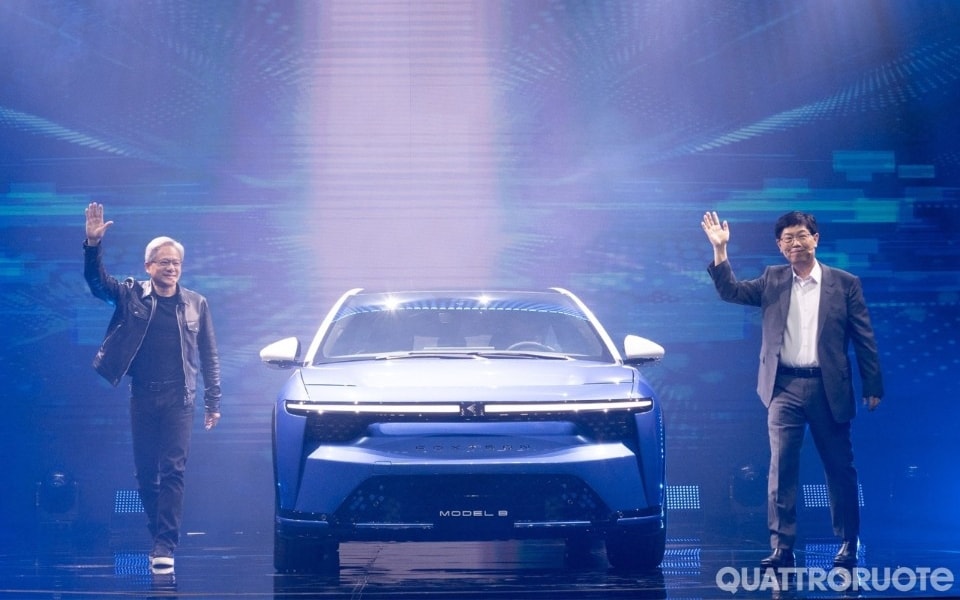 Accordo "con due Case giapponesi" per le auto elettriche