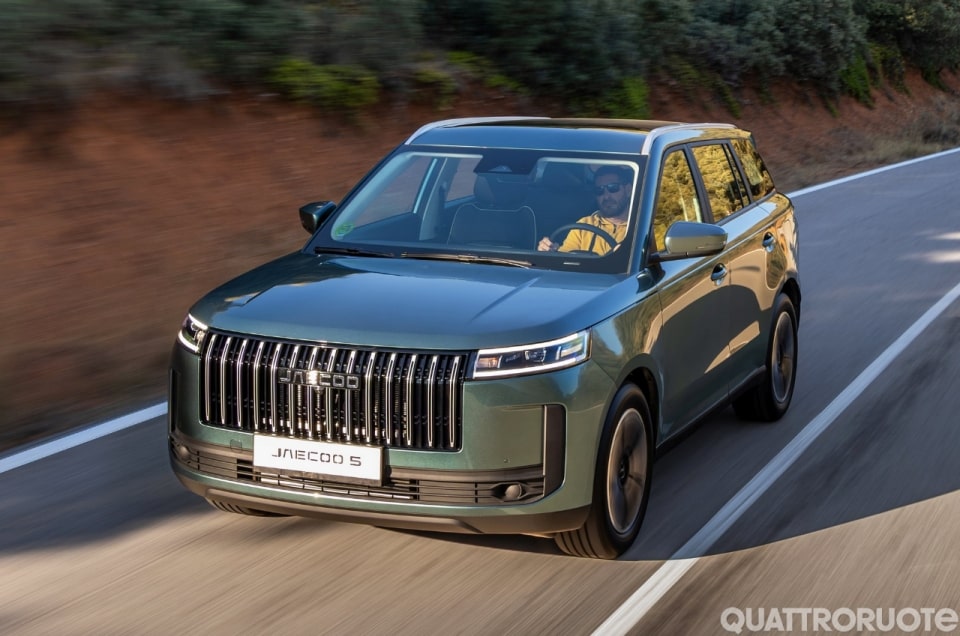 Chery e Jaguar Land Rover: il piano per produrre auto cinesi nel Regno Unito