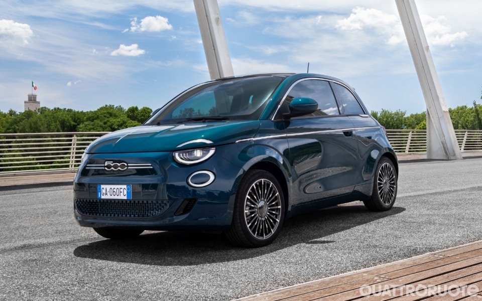 2025_fiat_500_neopatentati_1 2025_fiat_500_neopatentati_1
