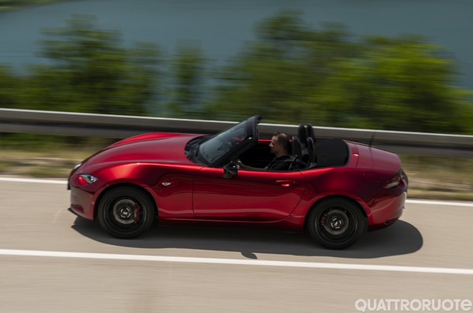 Dalla nuova CX‑5 al mito MX‑5: prezzi e caratteristiche di tutta la gamma Mazda in Italia