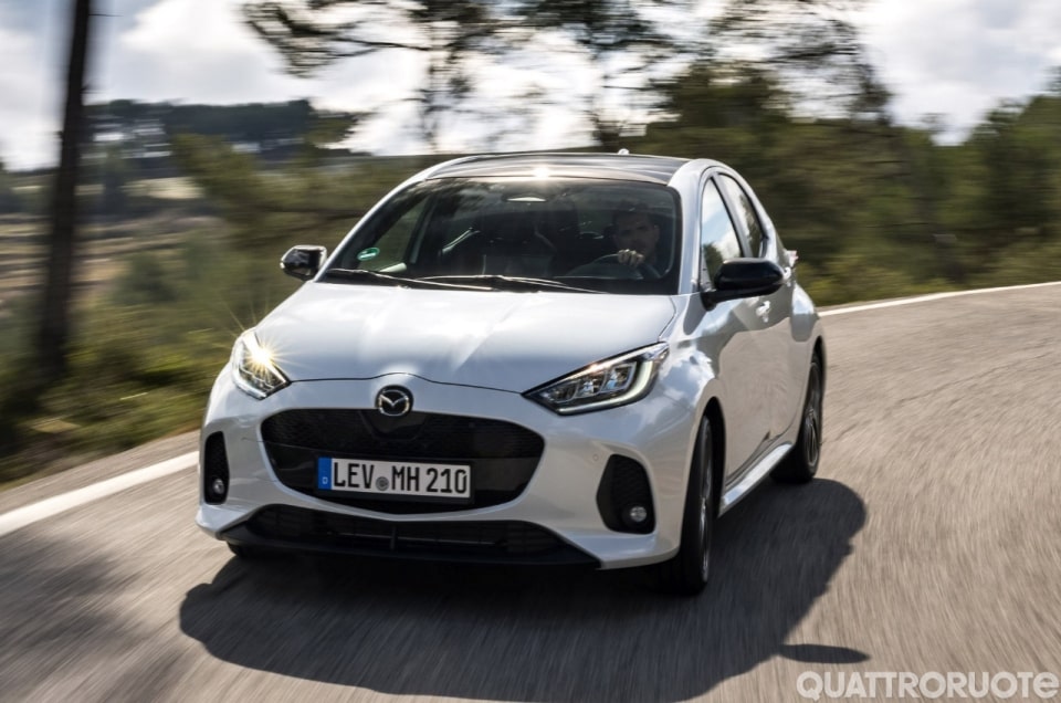 Dalla nuova CX‑5 al mito MX‑5: prezzi e caratteristiche di tutta la gamma Mazda in Italia