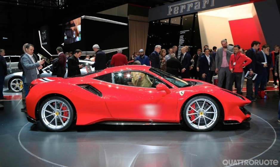 La più estrema delle stradali di Maranello raccontata da Flavio Manzoni - VIDEO