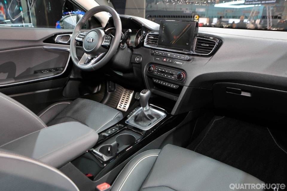 2018-Kia-Ceed-Sportswagon-16 2018-Kia-Ceed-Sportswagon-16