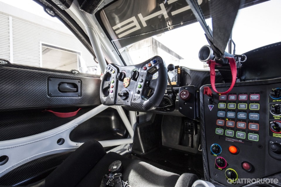2018-Porsche-911-GT3-R-03 2018-Porsche-911-GT3-R-03