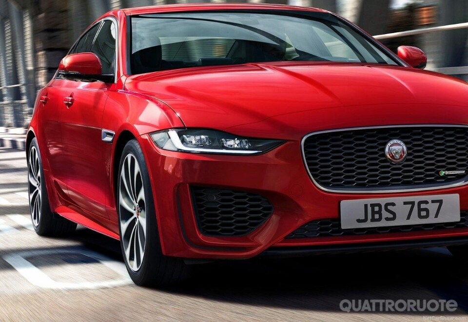 2019-Jaguar-XE-44 2019-Jaguar-XE-44
