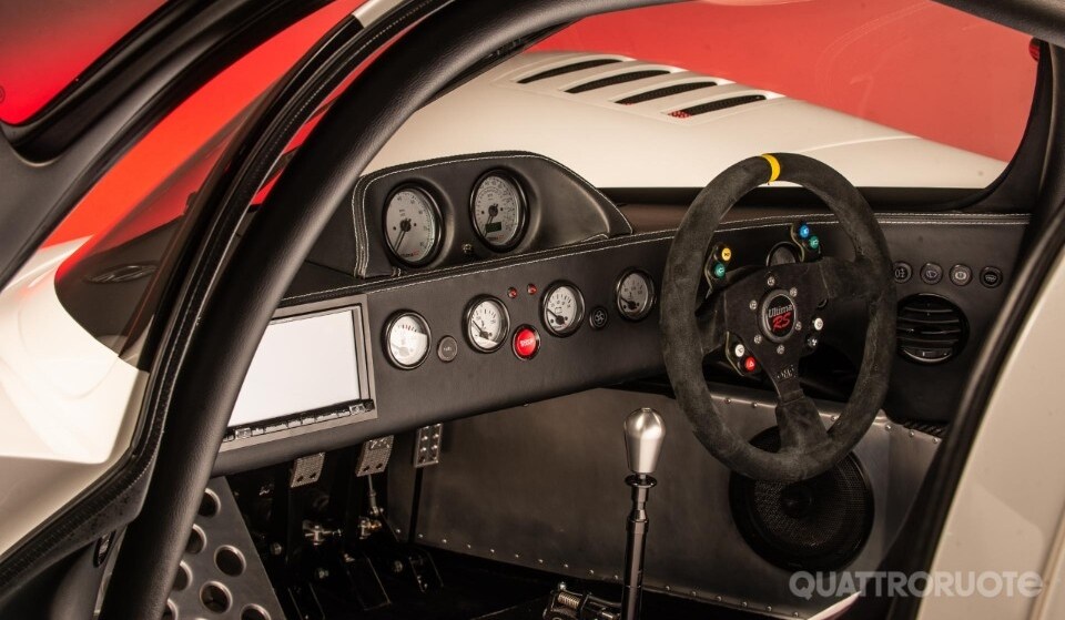 Una Sport prototipo street legal