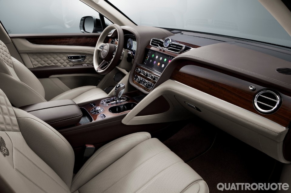 2020-Bentley-Bentayga-09 2020-Bentley-Bentayga-09
