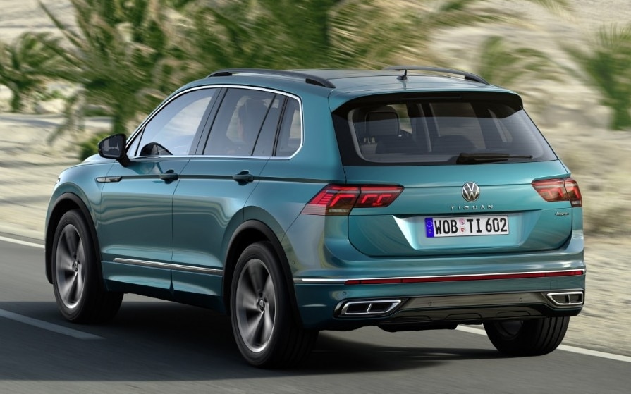 L'ibrida plug-in debutta con il restyling