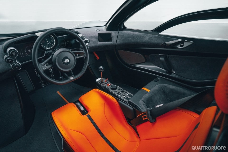Svelata la supercar T.50 - VIDEO