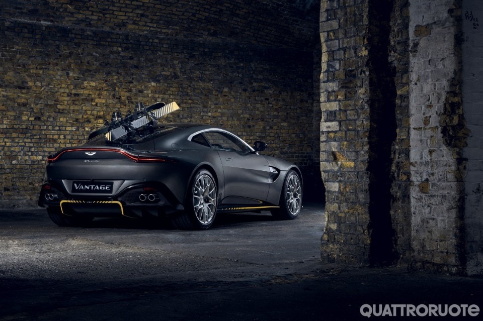 Presentate le DBS Superleggera e Vantage 007 Edition