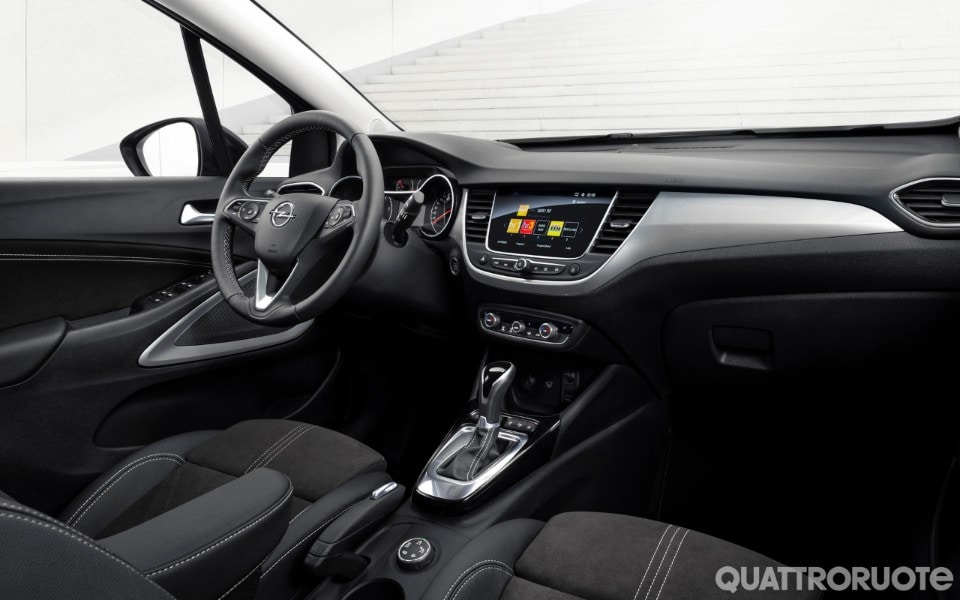 Il restyling si aggiorna nello stile e nei powertrain