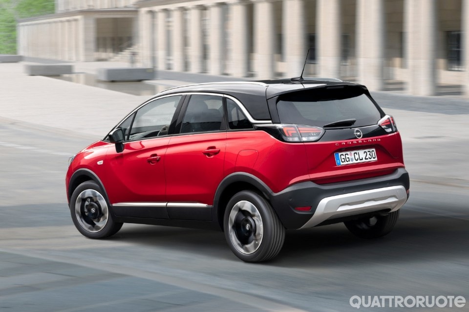 Il restyling si aggiorna nello stile e nei powertrain