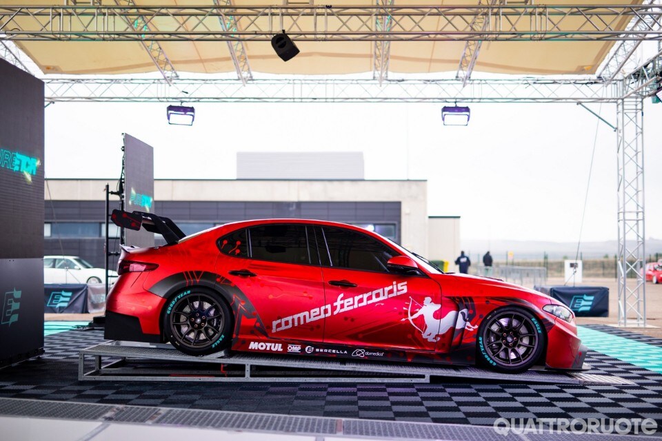 Svelata l'elettrica da corsa firmata Romeo Ferraris