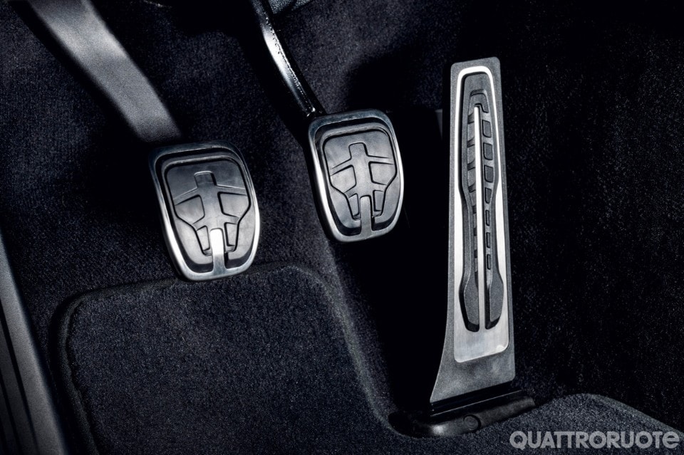 2022-Toyota-GR Supra-manuale-009 2022-Toyota-GR Supra-manuale-009